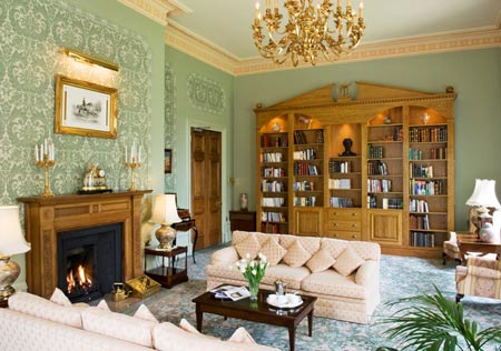 lounge.jpg